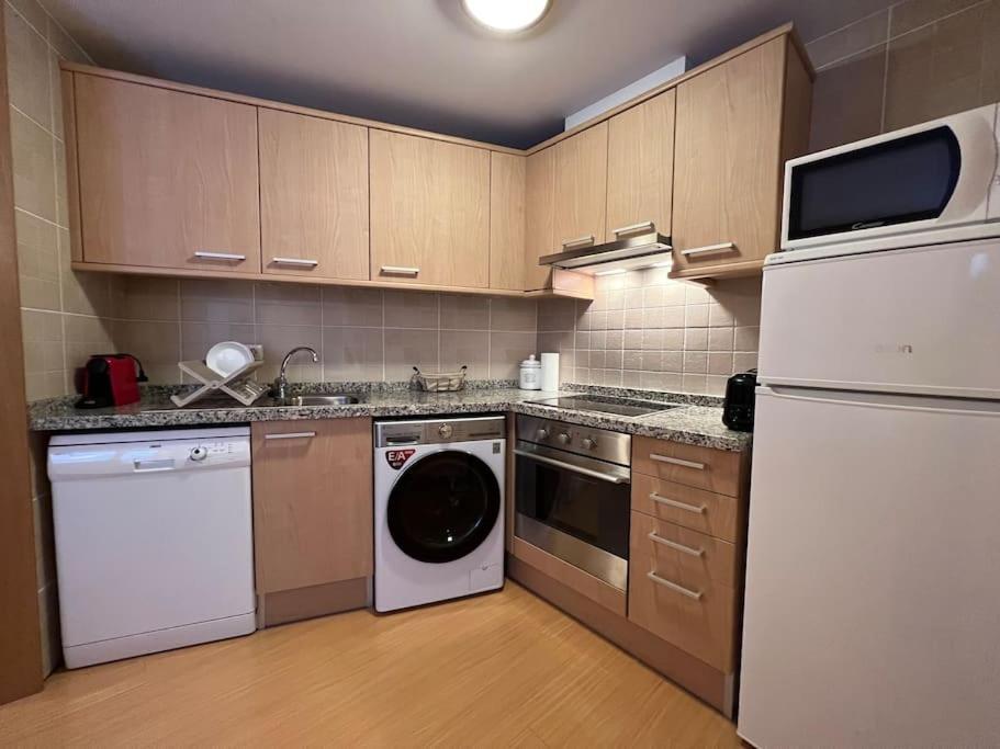 Apartamento Hasta 4 Pax Con Terraza- Nº Hut 08258 Солдеу Экстерьер фото